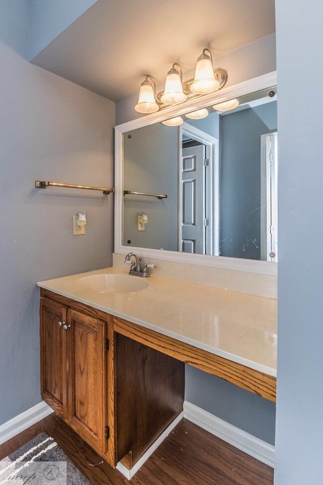 Building Photo - Spacious & Renovated Townhouse in Willow Run * Goldsboro