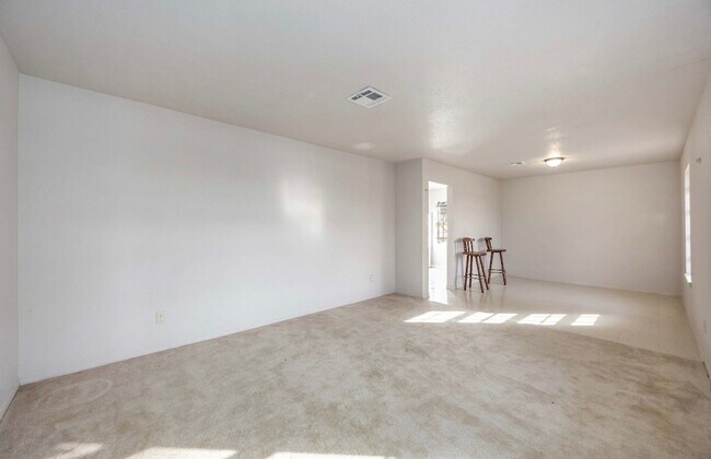 Building Photo - 6134 Balbo St