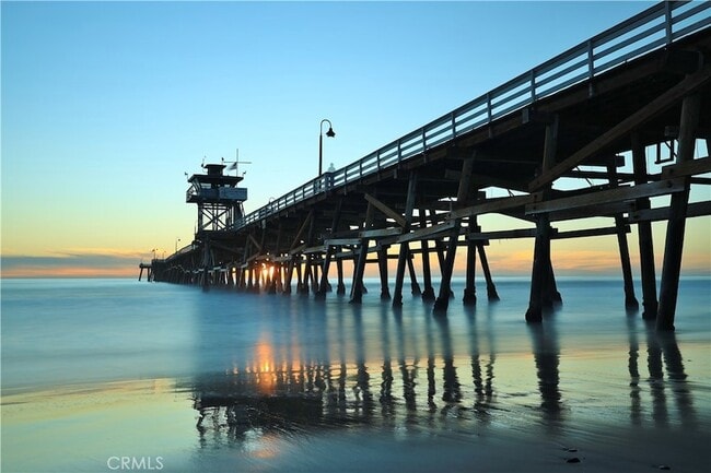 Building Photo - 256 1/2 Avenida Madrid Unit B