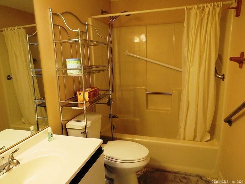 Bathroom - 6 Copper Beech Dr