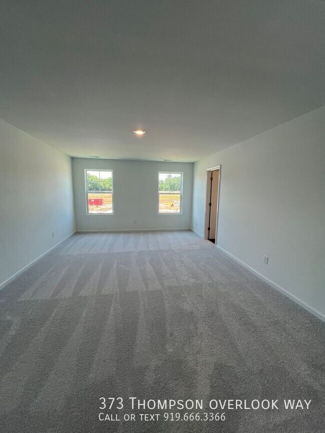 Building Photo - 373 Thompson overlook Way