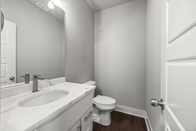 Building Photo - 2055 S Florida Way