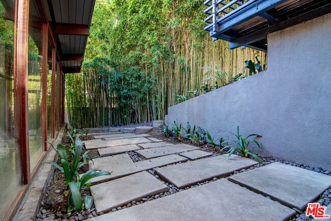 Building Photo - 10410 Quito Ln