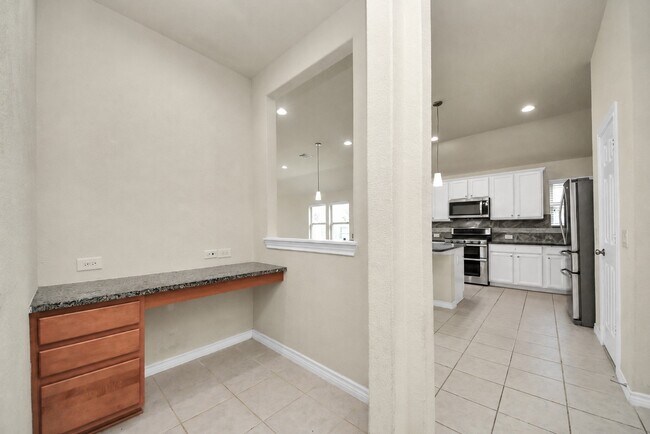 Building Photo - 6723 Widdenbrook Trace