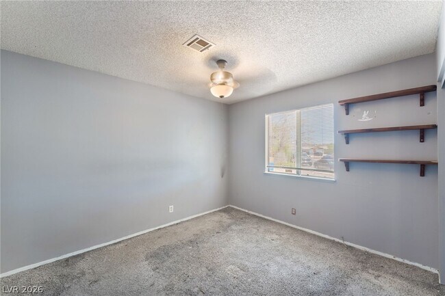 Building Photo - 4268 Hampshire Cir