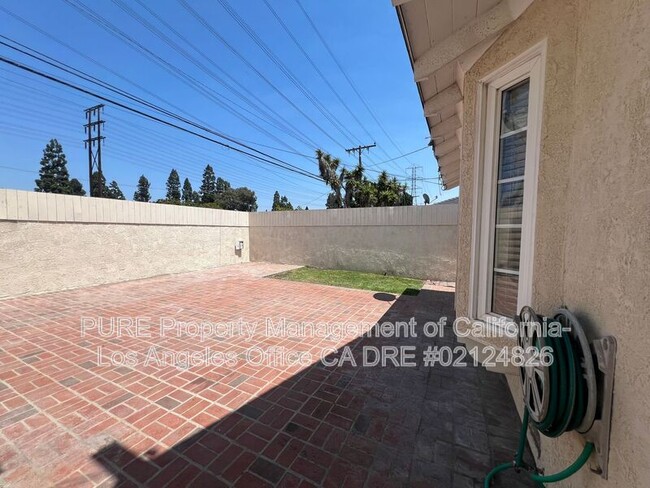 Building Photo - 5325 Arvada St