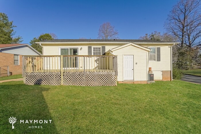 Building Photo - 2804 Patio Pl