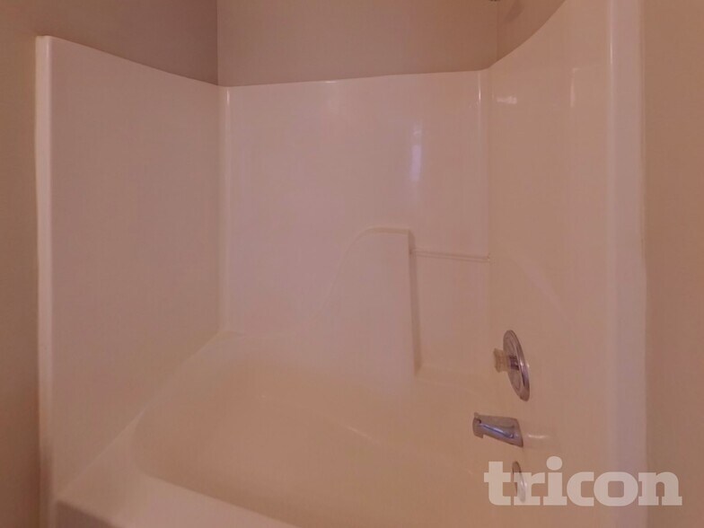 Building Photo - 1218 Polk Crossing