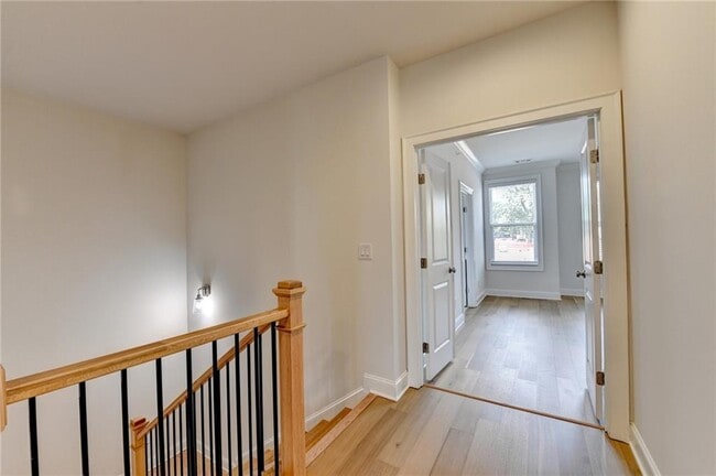 Building Photo - 341 Bailey Walk