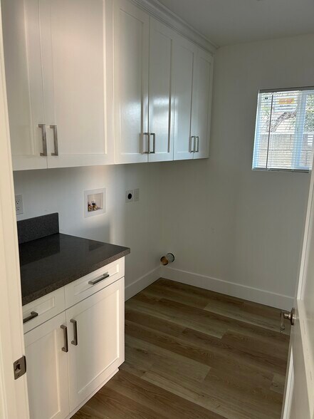 Building Photo - 1061 18th St