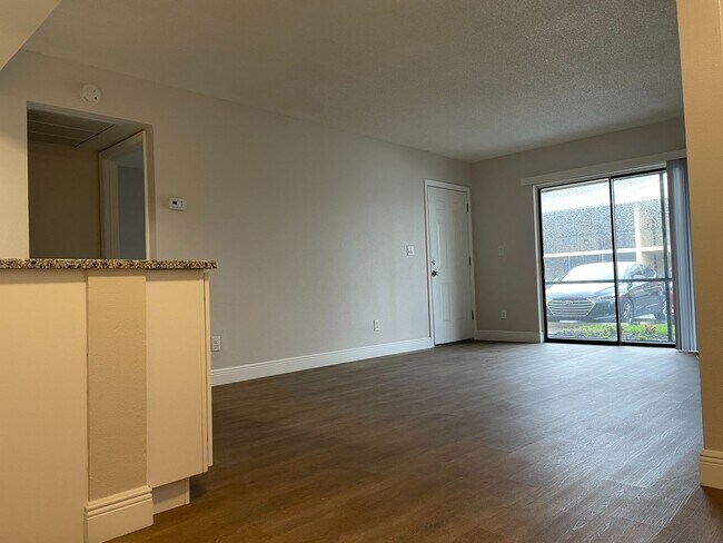 Building Photo - Mystic Gardens 5329-2905