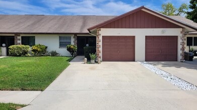 Building Photo - 104 Moccasin Trail S