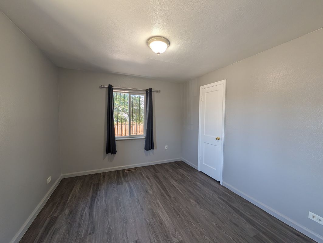 Building Photo - 1523 Uinta St