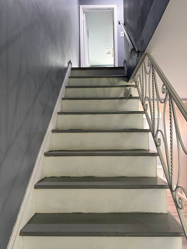 Building Photo - 306 Tribet Pl