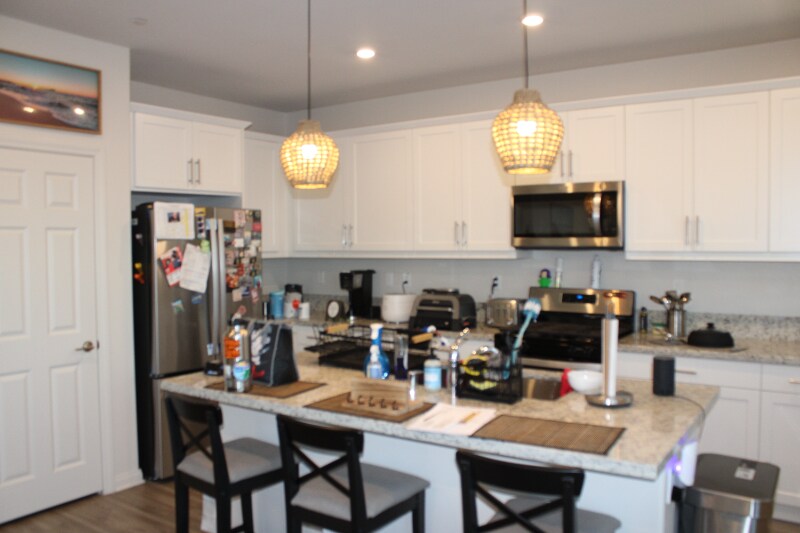 Building Photo - 26840 Red Dr