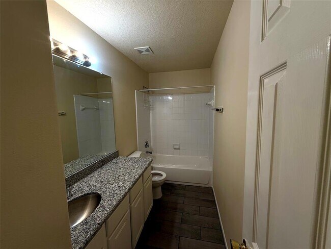 Building Photo - 4815 Vintage Grove Ct