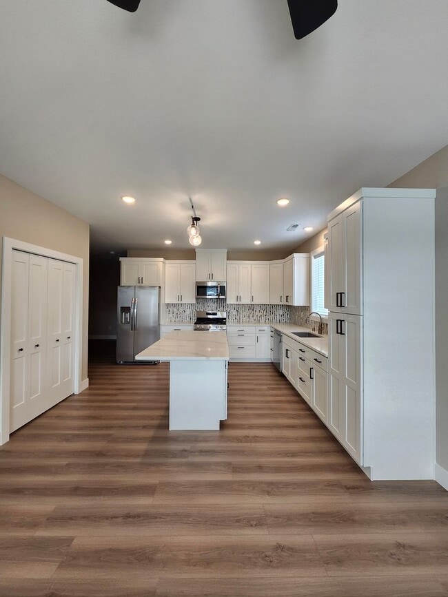 Building Photo - 5309 W Jay St