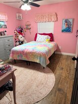 Building Photo - 1210 40th Ave