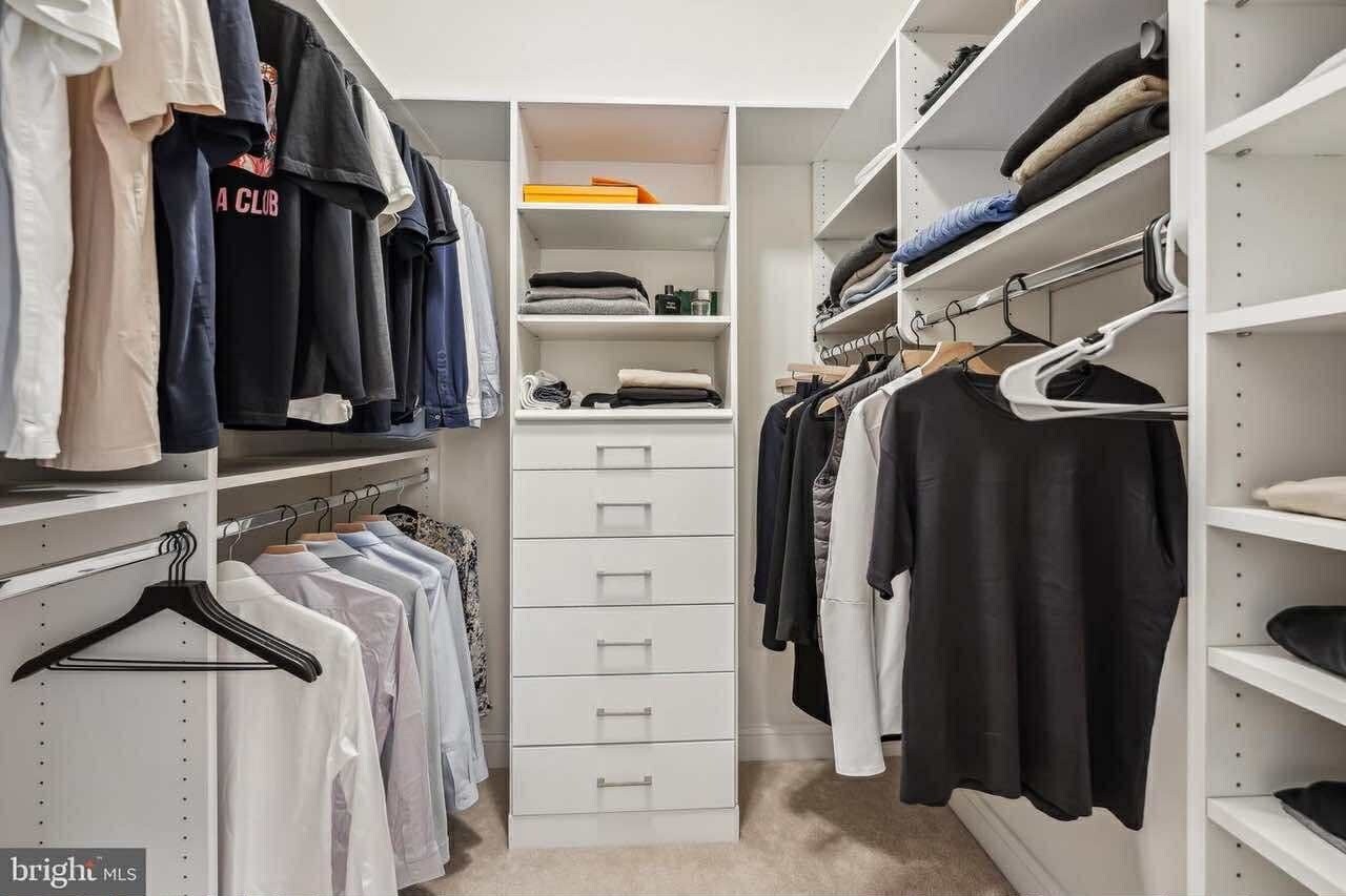 Building Photo - 10669 Yorktown Ct