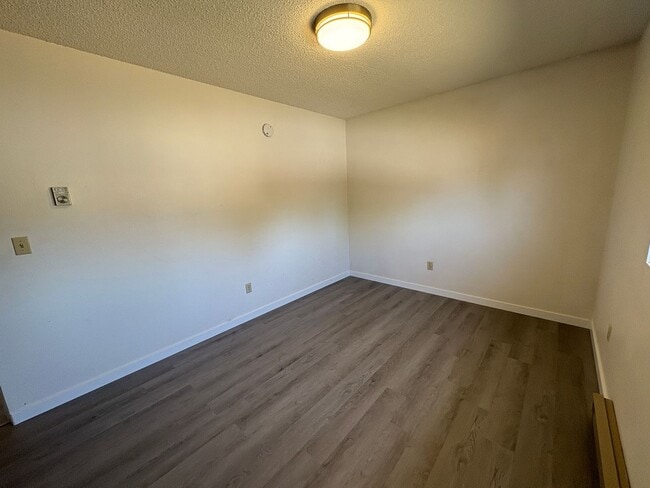 Building Photo - 1909 S Black Ave