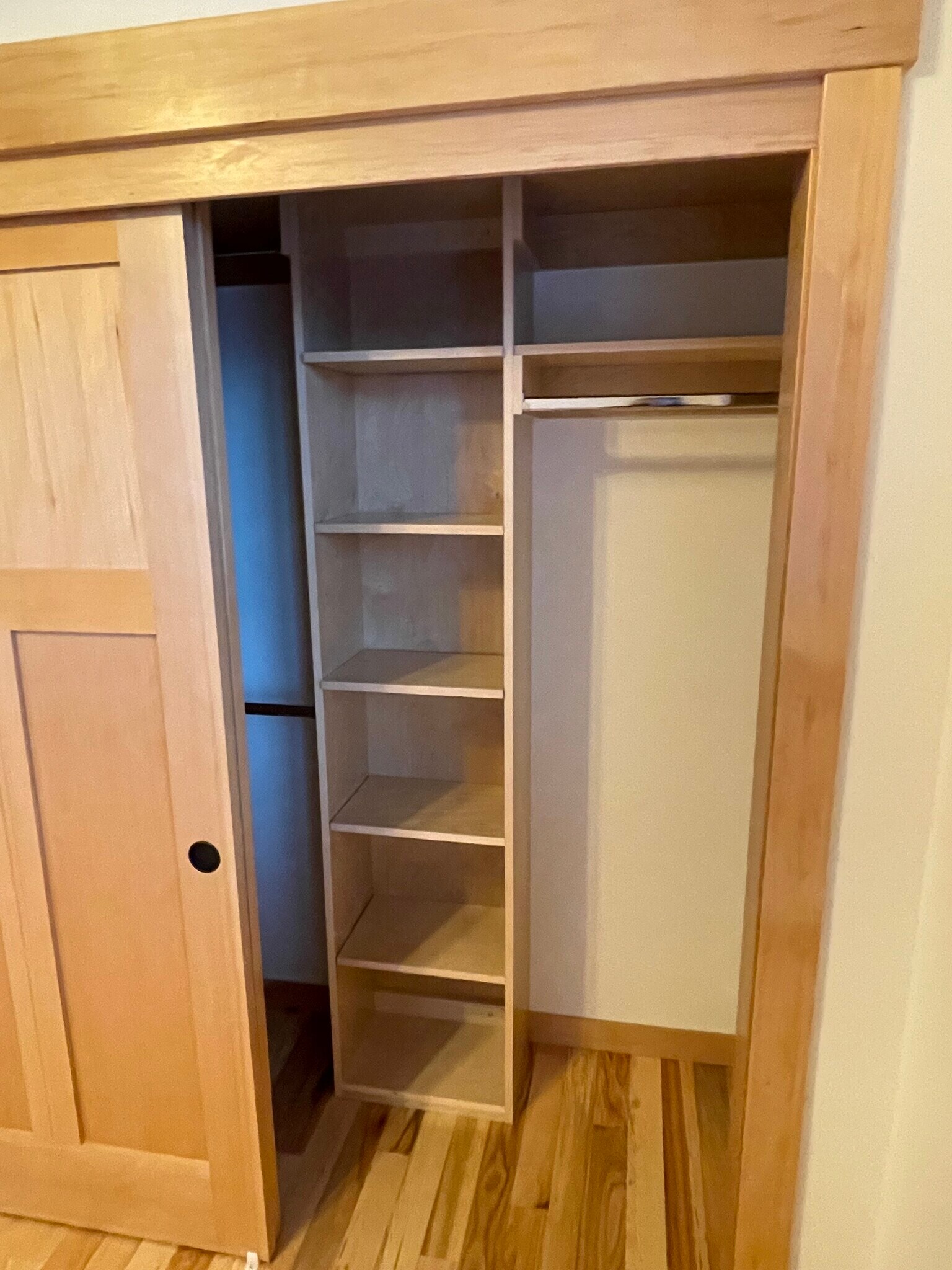 Building Photo - 533 4th Ave SW