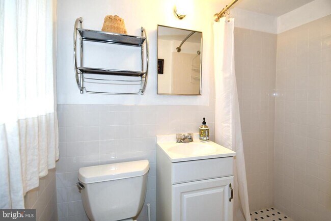Building Photo - 3602 Sandy Ct