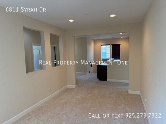 Building Photo - 6811 Syrah Dr