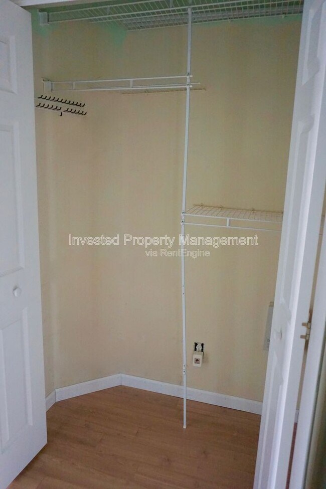 Building Photo - 9847 Sydney Ln