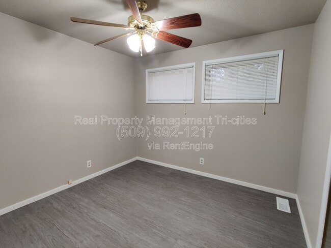 Building Photo - 7528 W Umatilla Ave