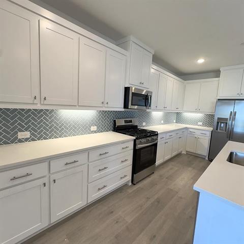 Building Photo - 9575 Speaker Dr