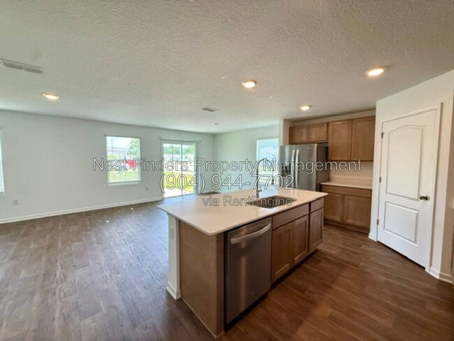 Building Photo - 448 Orellana Rd