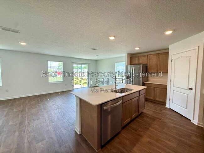 Building Photo - 448 Orellana Rd