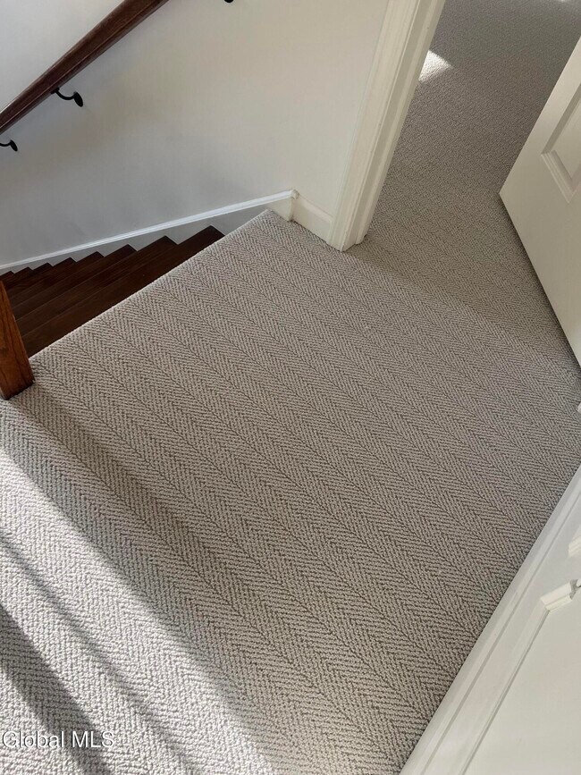 Building Photo - 10 Swatling Dr