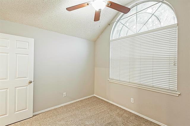 Building Photo - 1321 Overlook Dr