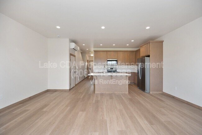Building Photo - 3592 Blaze Lp