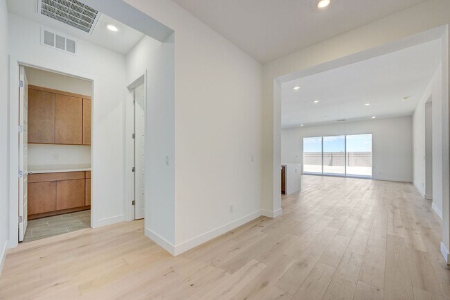 Building Photo - Brand New Home in southwest with a 4 car garage! Next Gen!