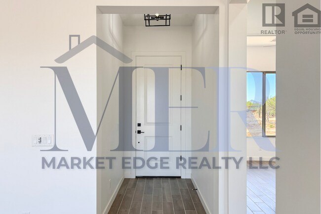 Building Photo - 3Bed/2Bath Home in North Scottsdale! Ready...