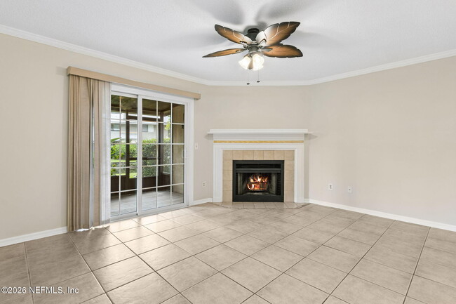 Building Photo - 7623 Baymeadows Cir W