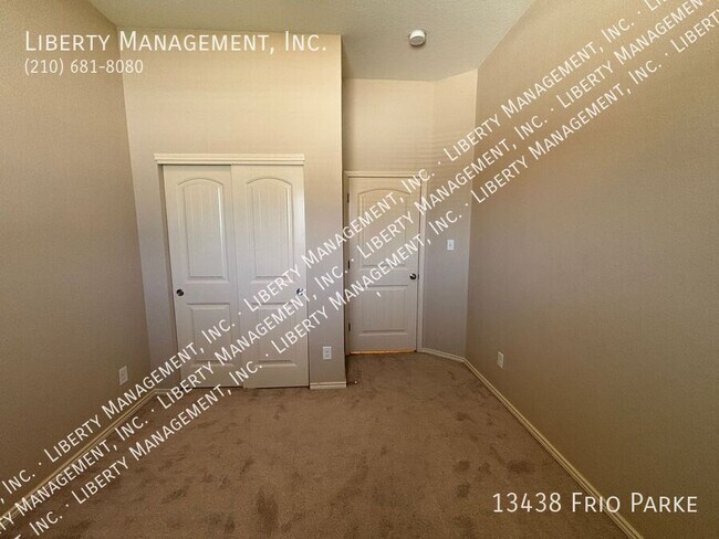 Building Photo - 13438 Frio Parke