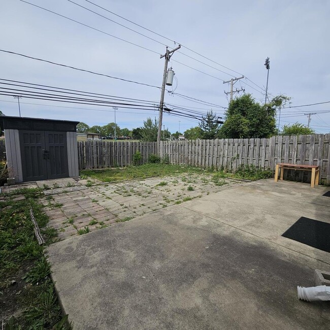 Building Photo - 9268 Barberry Ln