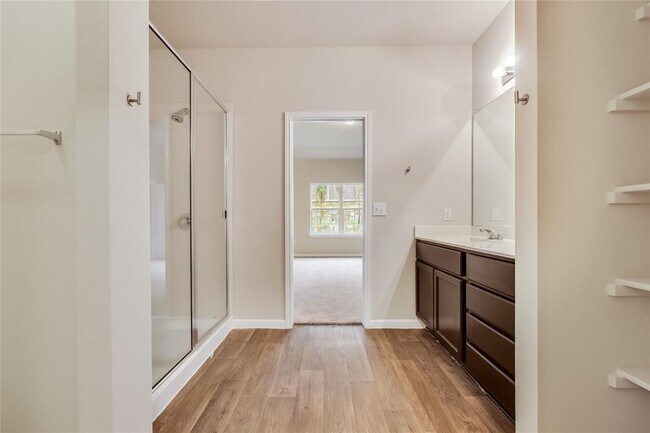 Building Photo - 3205 Ortman Dr