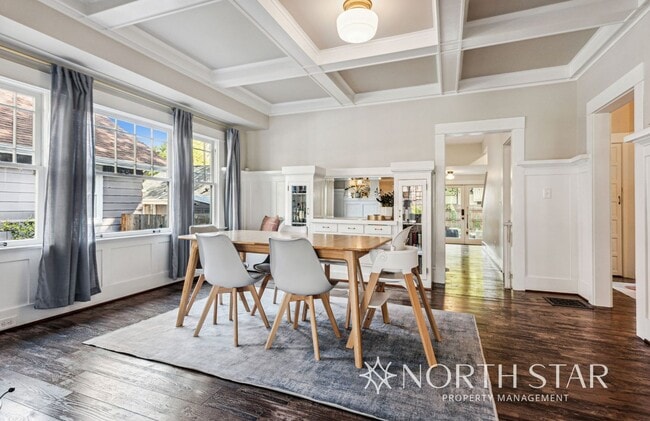 Building Photo - Beautifully Remodeled Classic Craftsman in Prime Portland Location