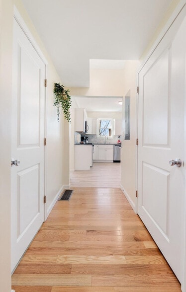 Building Photo - 12 Hubbardston Rd