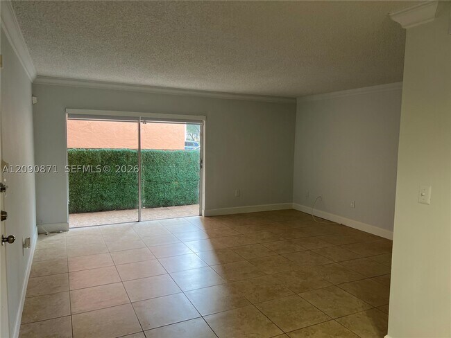 Building Photo - 7200 Fairway Dr