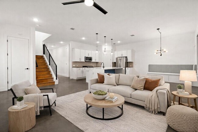 Building Photo - 4602 Mt Vernon Dr