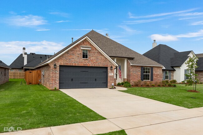 Building Photo - 304 Prien Lk Lp
