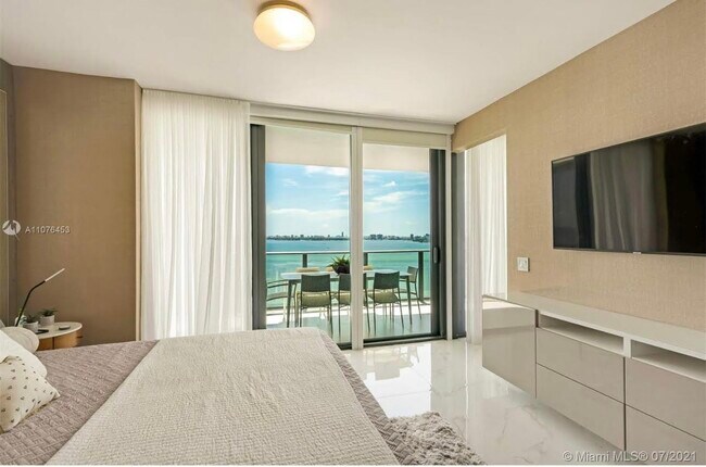 view suite master - 3131 NE 7th Ave