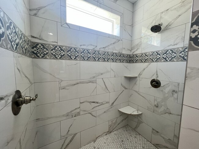 Building Photo - Coming soon!! Beautiful 3-Bedroom, 2.5-Bat...