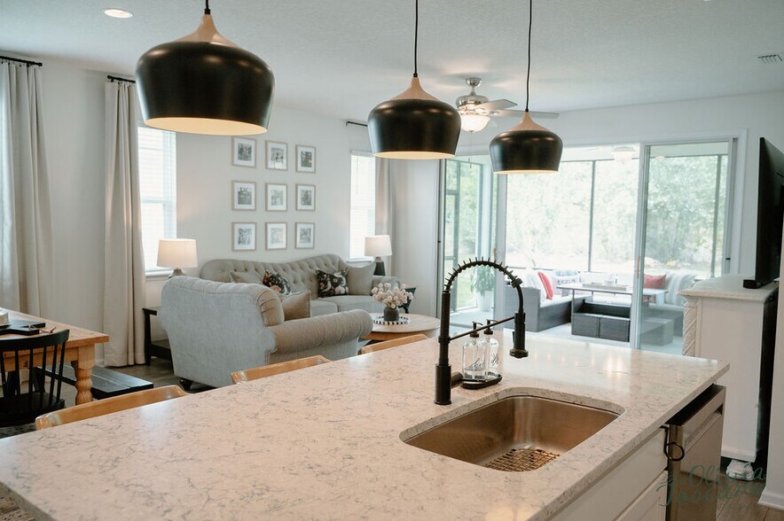 Building Photo - 1078 Persimmon Dr