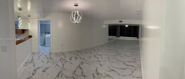 Building Photo - 3526 Whitehall Dr